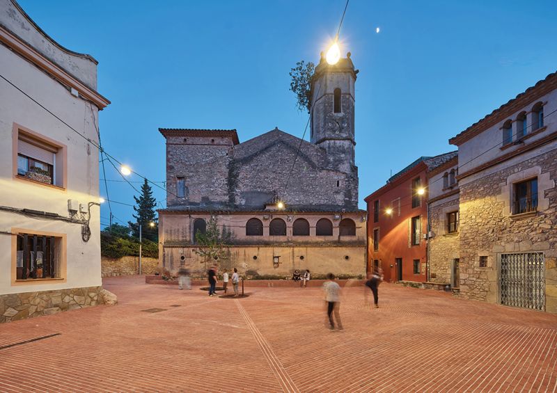 Remodelació de la Plaça de Riells