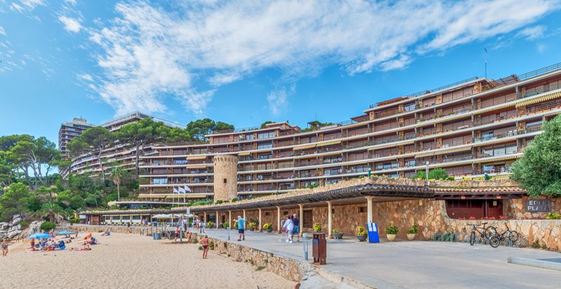 Urbanització Torre Valentina. Edifici Eden Platja