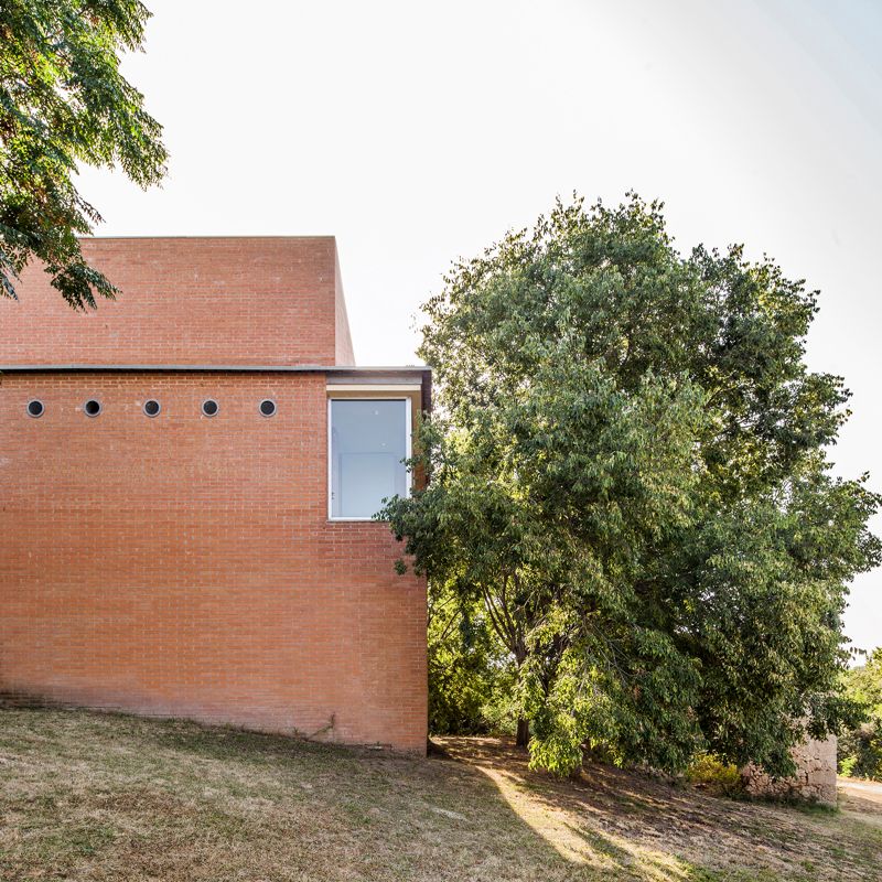 Escola de Viticultura i Enologia Mercè Rossell i Domènech