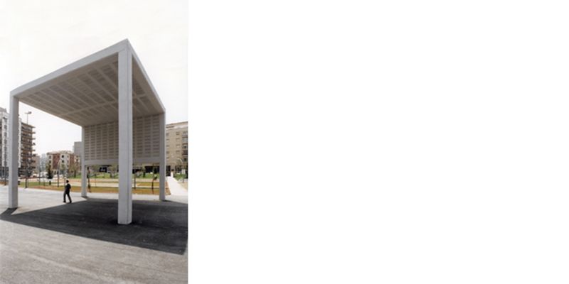 Plaça del Clot de les Granotes