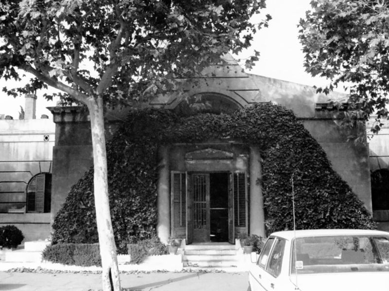 Pòrtic d'Accés al Cementiri Vell de Barcelona