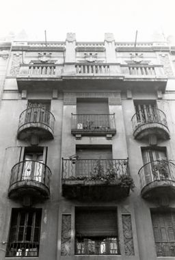 Edifici d'Habitatges al Carrer Cabanes 28