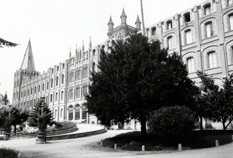 Sant Ignasi de la Companyia de Jesús School