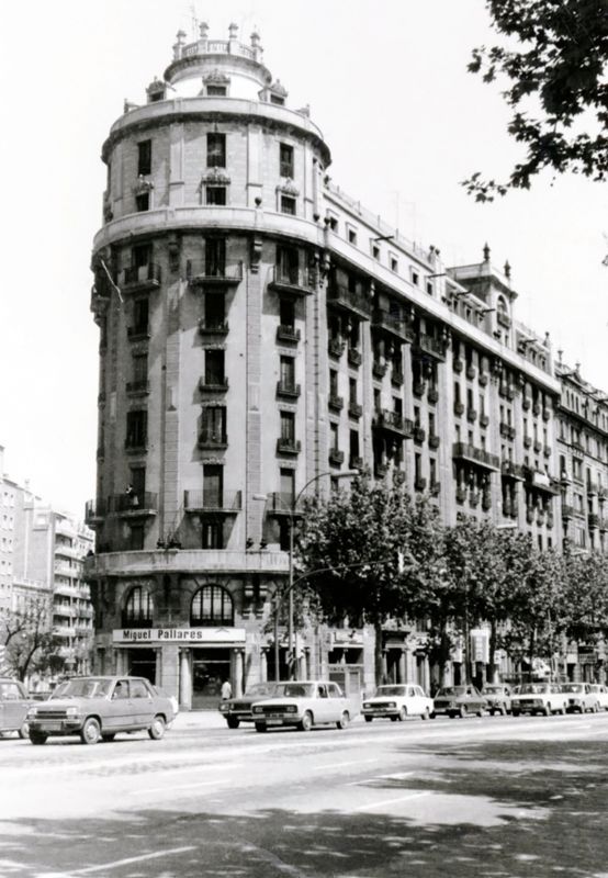Habitatges Paral·lel 190-192