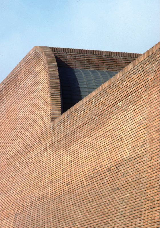 Habitatges, Biblioteca i Sucursal Bancària CECOM