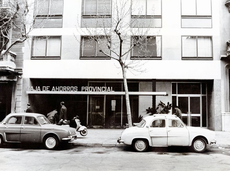 Edificio de Oficinas Rosselló 257
