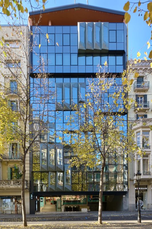 Edifici Comercial Multigest