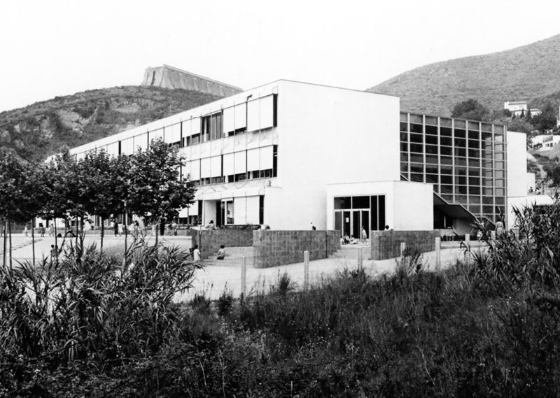 Escuela Thau