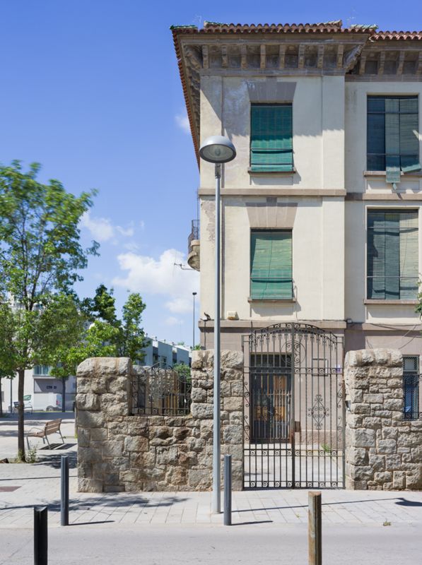 Grup Escolar Lola Anglada
