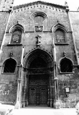 Restauració i Façana Neogòtica de la Església de Sant Jaume