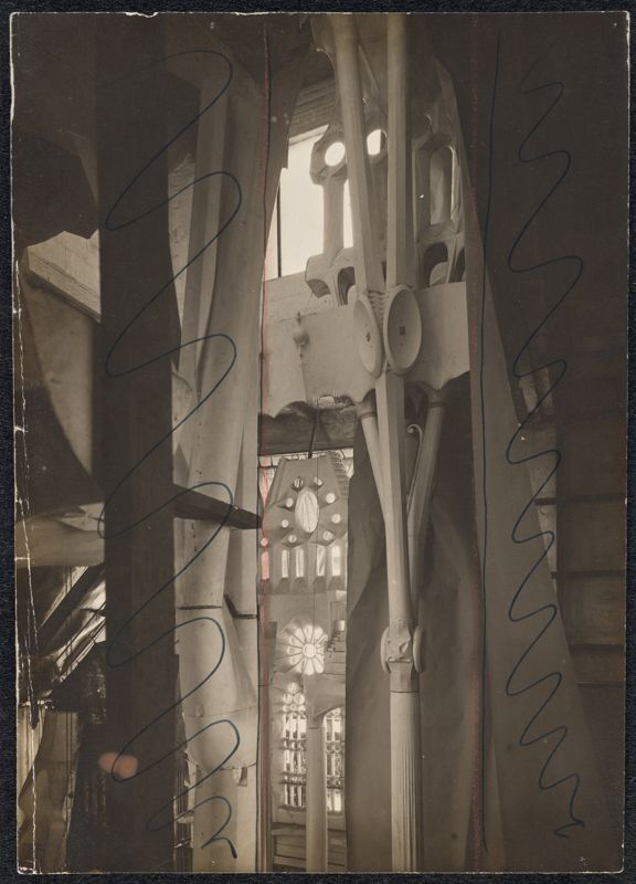 Continuación de las Obras del Templo Expiatorio de la Sagrada Familia