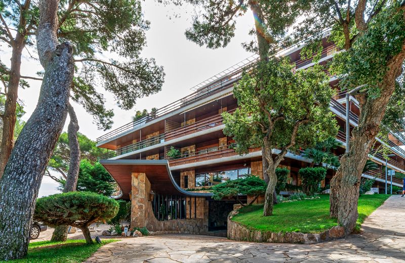 Urbanització Torre Valentina. Edifici Eden Mar