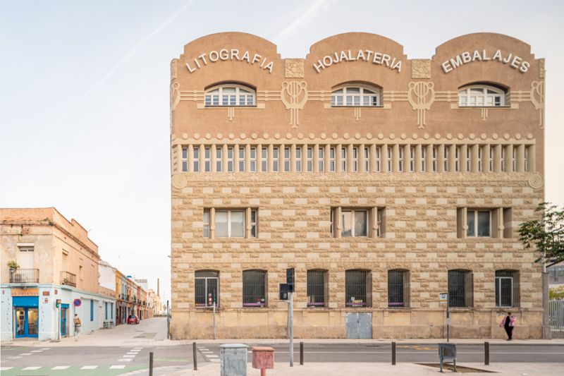 La Llauna Secondary School