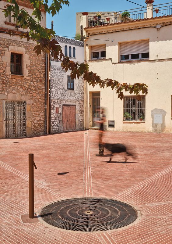 Remodelació de la Plaça de Riells