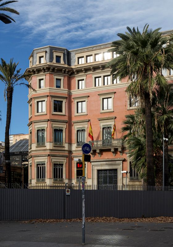 Palau del Marquès de Santa Isabel