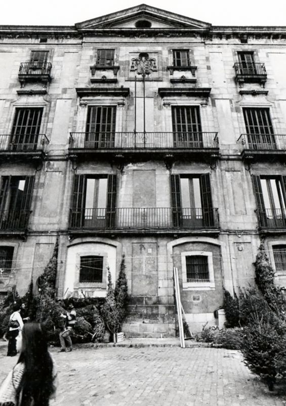 Palau Episcopal. Restauració i Façana a la Plaça de Garriga i Bachs