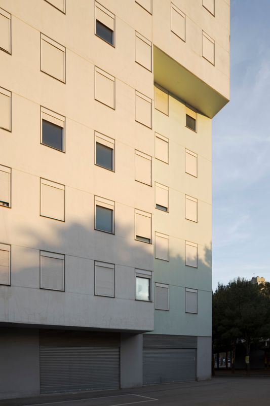 Bloc de 81 Habitatges Santa Maria 213