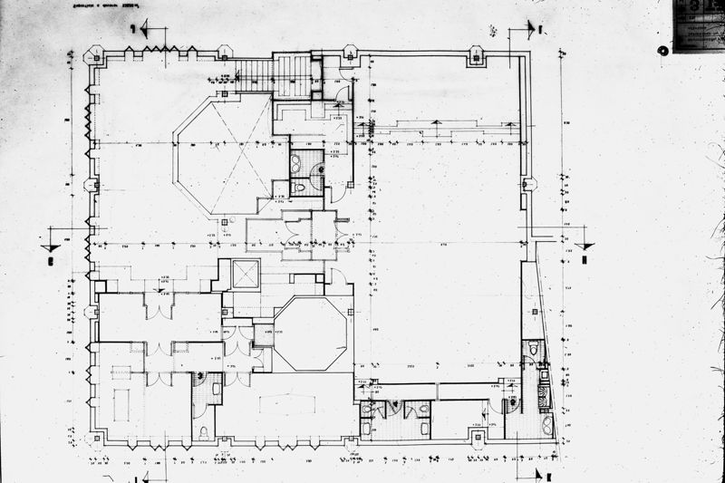 Habitatges, Cinema, Sucursal Bancària i Oficines CECOM