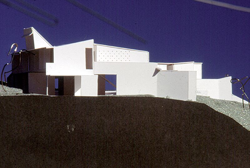 Dos Habitatges per a una Mateixa Família 