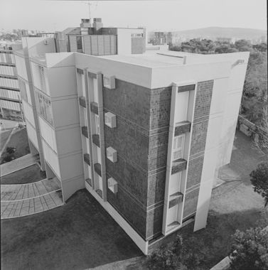Edifici d'Habitatges Plurifamiliars Jardins de Tòquio 2