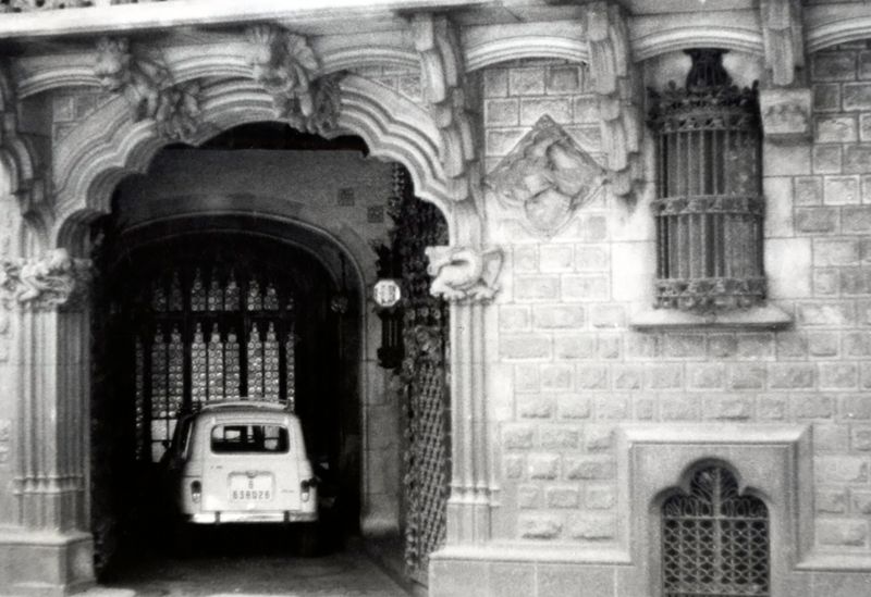 Baró de Quadras Palace