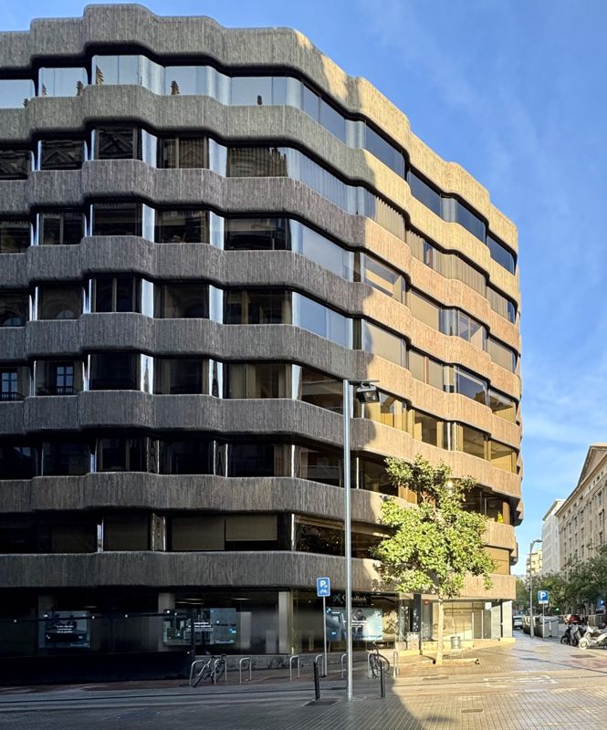 Edifici Comercial Aribau