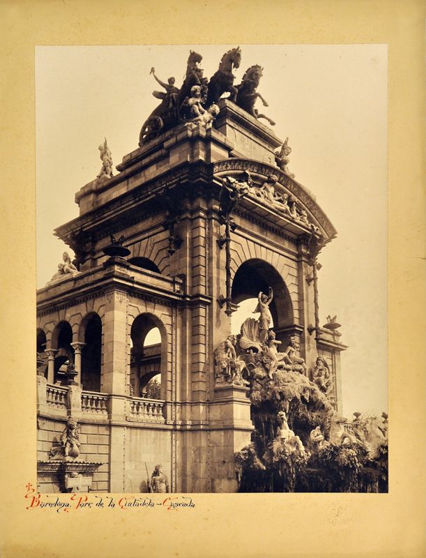 Cascada i Llac Artificial