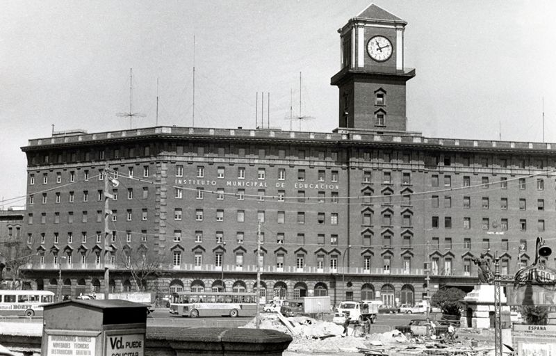 Edifici Hoteler de l'Exposició Internacional de 1929 (1)