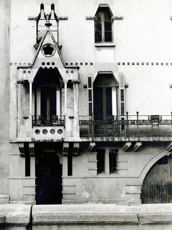 Bayés House