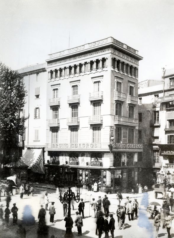 Casa Bruno Cuadros