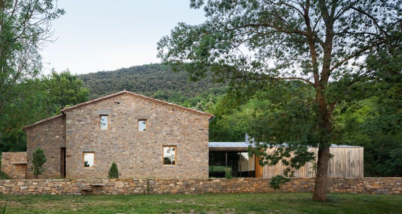 Reconstrucció i Ampliació de la Masia de Can Calau