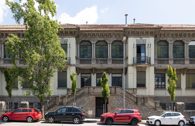 Grup Escolar Lola Anglada