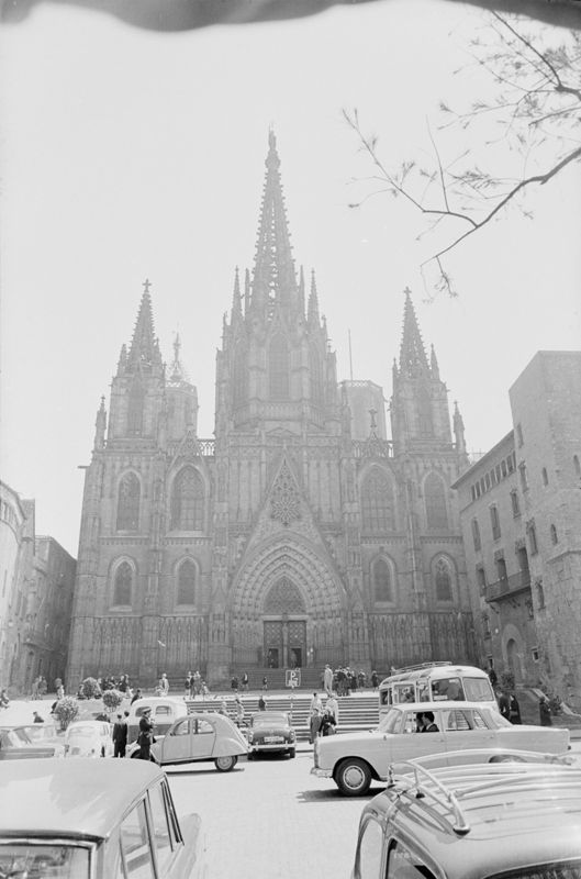 Façana Principal i Cimbori de la Catedral de Barcelona