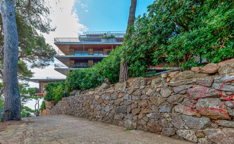 Urbanització Torre Valentina. Edifici Eden Mar